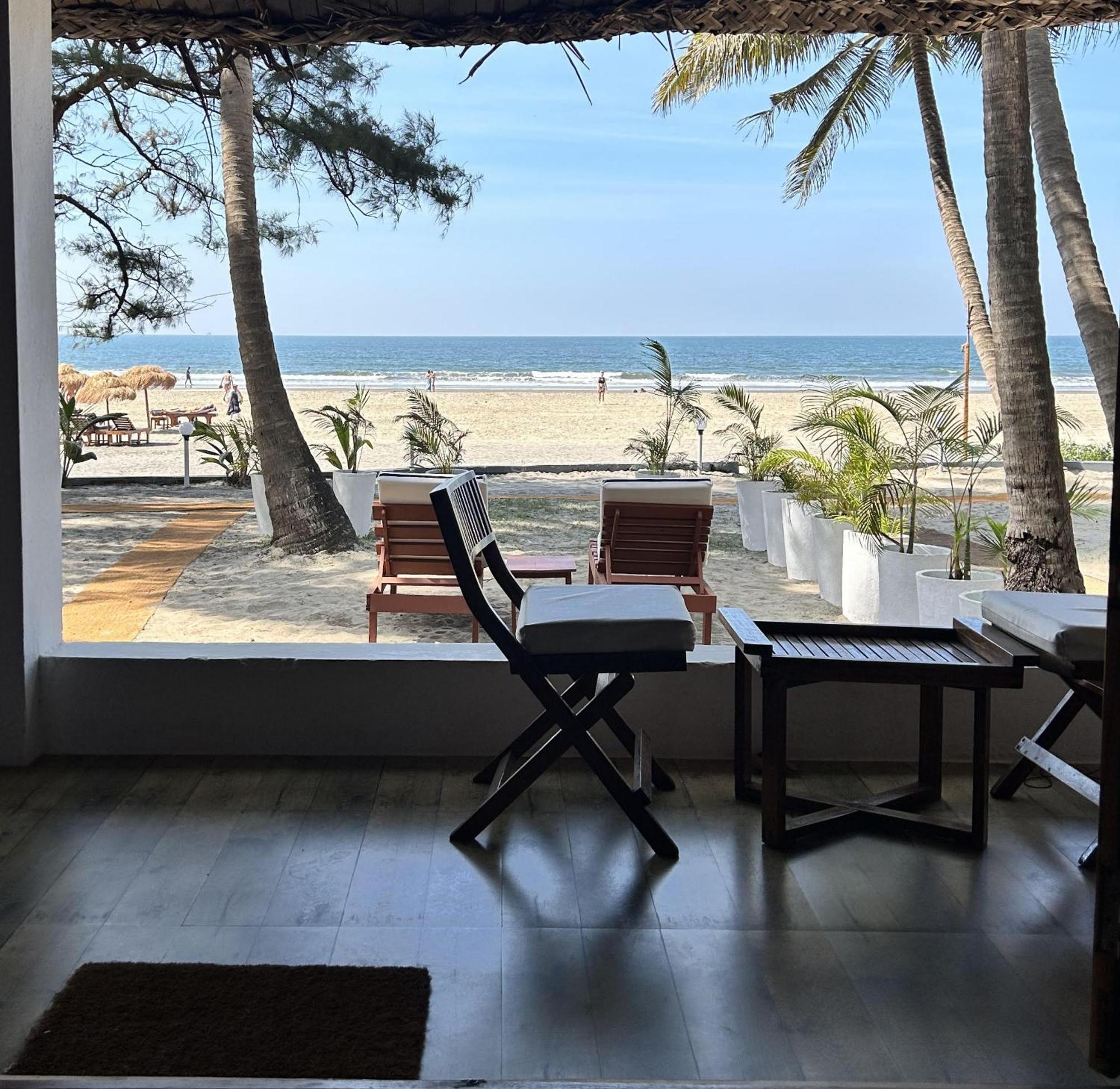 Mamagoa Beach Resort Мандрем Екстериор снимка