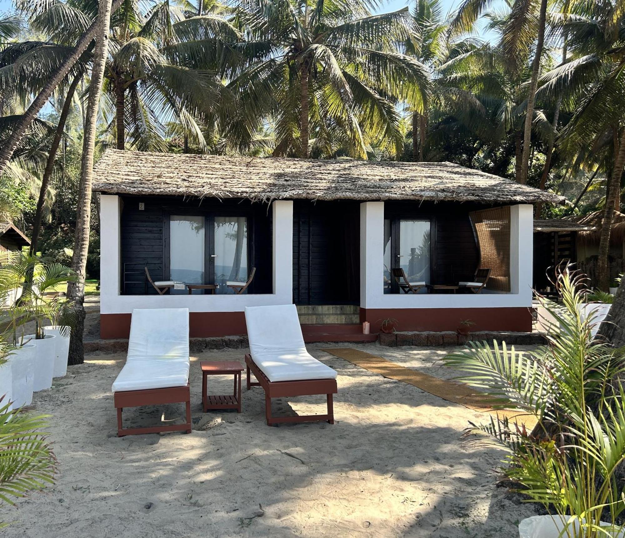 Mamagoa Beach Resort Мандрем Екстериор снимка