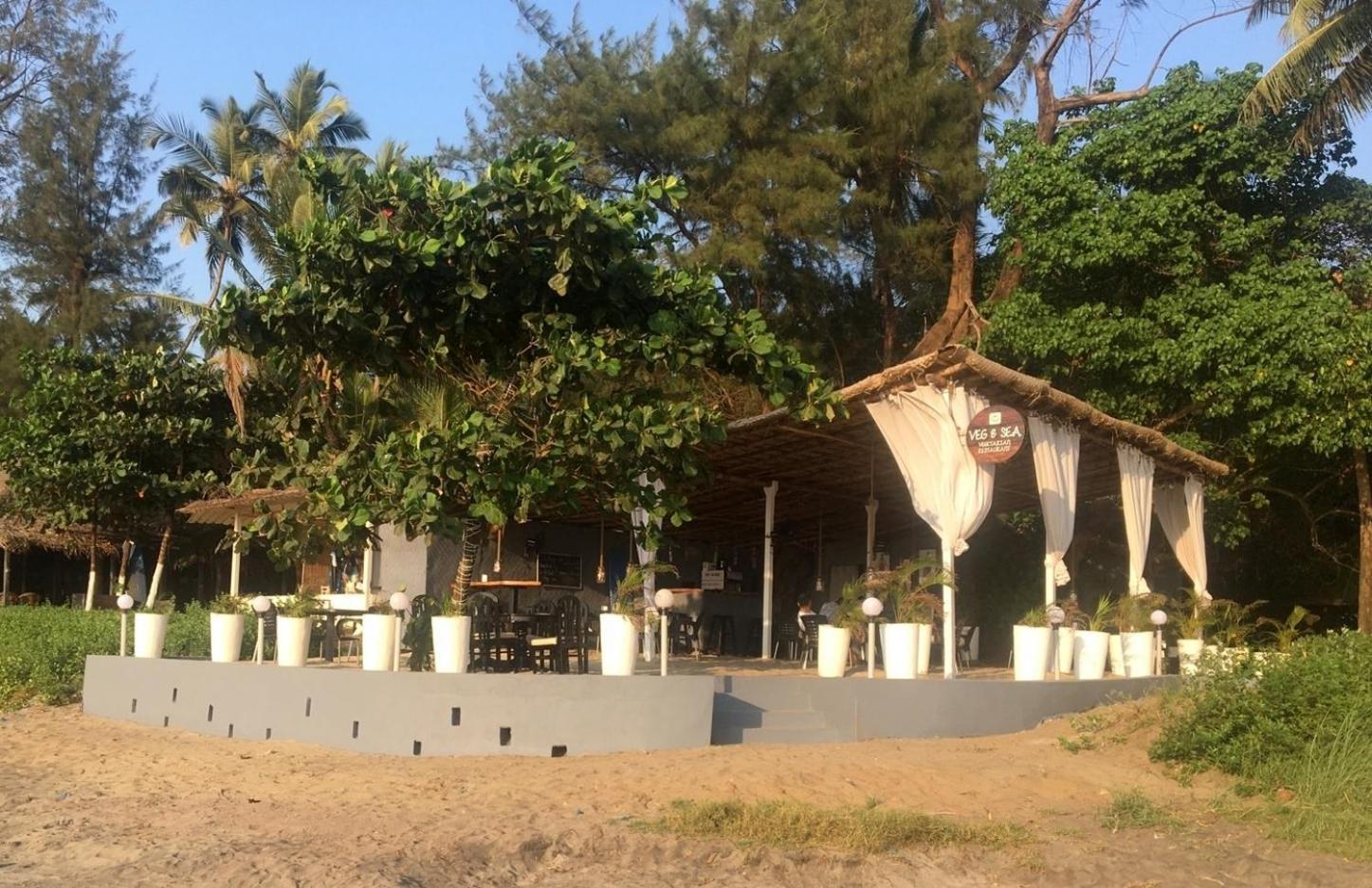 Mamagoa Beach Resort Мандрем Екстериор снимка